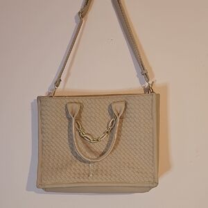 Elegant Tan Woven Handbag
